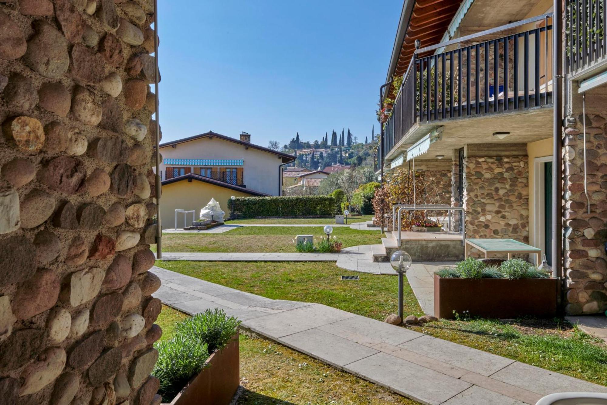 Apartmentsgarda - Baia D'Argento Residence كوسترمانو المظهر الخارجي الصورة